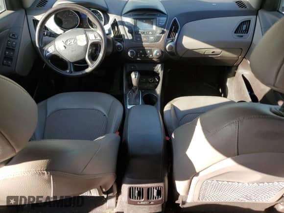 2015 Hyundai Tucson SE z VIN KM8JUCAG6FU073232, wystawiony jako Copart lot #69346454 z przebiegiem 149 216 mil mil oraz Nie do naprawy • Non repairable. Historia ofert i sprzedaży dostępna na DreamBid. Obrazek 8.