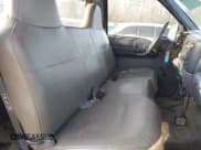 ✅ 2001 Ford F-250 XL • VIN: 1FTNF21L21EB78182 • Lot: 41477682. Wystawiony na IAAI z przebiegiem 122 188 mil. Bezpłatny archiwum sprzedaży aukcyjnych z USA i szczegółowy raport historii pojazdu na DreamBid. Zdjęcie 8.