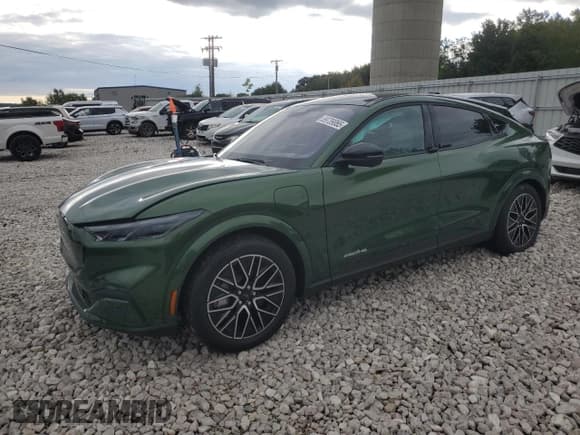 ✅ 2025 Ford Mustang Mach-E Premium • VIN: 3FMTK3SU7SMA10643 • Лот: 69739065. Опубликован ранее на Copart с пробегом Не указан. Бесплатный доступ к архиву аукционных продаж из США и подробный отчёт об истории автомобиля на DreamBid. Изображение 1.