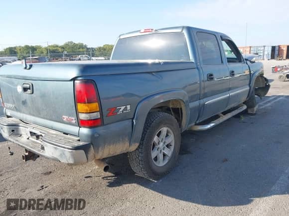 2006 GMC Sierra 1500 SLE1 с VIN 2GTEK13Z361350428, выставлен на аукционе IAAI как лот 43434193 с пробегом 170 638 миль миль и . История ставок и продаж доступна на DreamBid. Изображение 4.