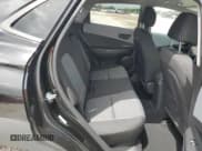 ✅ 2018 Hyundai Kona SEL • VIN: KM8K2CAA1JU177674 • Лот: 69954884. Опубликован ранее на Copart с пробегом 76 341 миль. Бесплатный доступ к архиву аукционных продаж из США и подробный отчёт об истории автомобиля на DreamBid. Изображение 11.