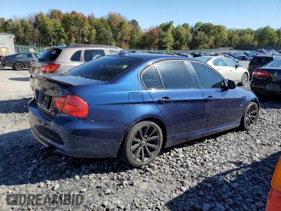 ✅ 2011 BMW 3 Series 335d • VIN: WBAPN7C58BA782252 • Лот: 85507945. Опубликован ранее на Copart с пробегом 197 593 миль. Бесплатный доступ к архиву аукционных продаж из США и подробный отчёт об истории автомобиля на DreamBid. Изображение 3.