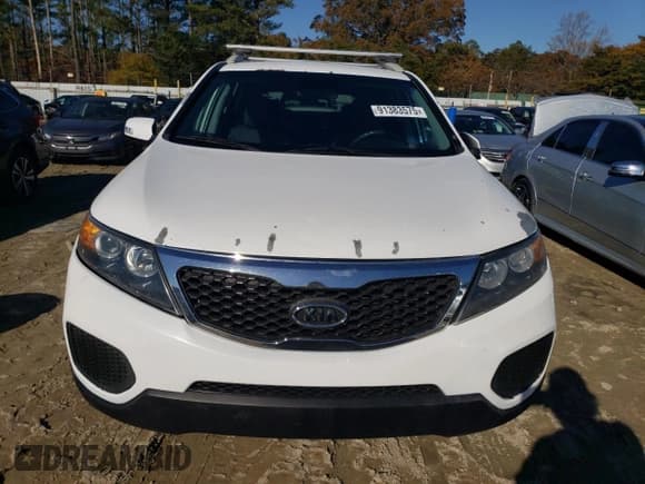 ✅ 2013 Kia Sorento LX • VIN: 5XYKTDA26DG338347 • Лот: 91383575. Опубликован ранее на Copart с пробегом 151 795 миль. Бесплатный доступ к архиву аукционных продаж из США и подробный отчёт об истории автомобиля на DreamBid. Изображение 5.