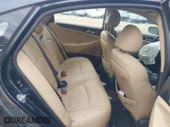 ✅ 2011 Hyundai Sonata SE • VIN: 5NPEC4AC6BH302055 • Lot: 43480197. Wystawiony na IAAI z przebiegiem 126 710 mil. Bezpłatny archiwum sprzedaży aukcyjnych z USA i szczegółowy raport historii pojazdu na DreamBid. Zdjęcie 8.