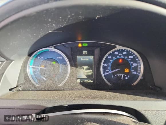 2015 Toyota Camry LE with VIN 4T1BD1FK0FU171534, listed as a Copart auction lot 82646995 with 123,940 mi miles and Non repairable. Bid and sale history available at DreamBid. Image 9.