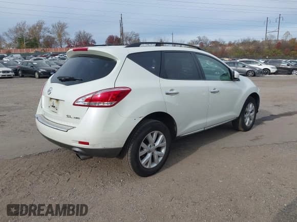✅ 2011 Nissan Murano SV • VIN: JN8AZ1MW2BW180634 • Lot: 43738398. Wystawiony na IAAI z przebiegiem 161 306 mil. Bezpłatny archiwum sprzedaży aukcyjnych z USA i szczegółowy raport historii pojazdu na DreamBid. Zdjęcie 4.