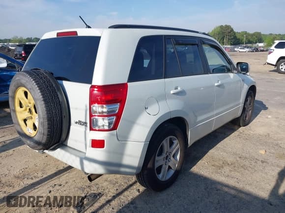 ✅ 2006 Suzuki Grand Vitara Premium • VIN: JS3TE943164105401 • Лот: 42120210. Опубликован ранее на IAAI с пробегом 140 570 миль. Бесплатный доступ к архиву аукционных продаж из США и подробный отчёт об истории автомобиля на DreamBid. Изображение 4.