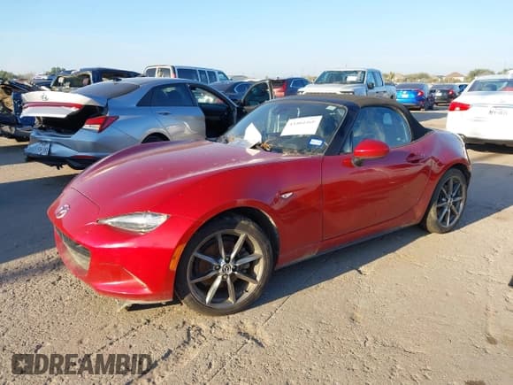 ✅ 2016 Mazda MX-5 Miata Grand Touring • VIN: JM1NDAD77G0116216 • Lot: 43404460. Wystawiony na IAAI z przebiegiem 107 112 mil. Bezpłatny archiwum sprzedaży aukcyjnych z USA i szczegółowy raport historii pojazdu na DreamBid. Zdjęcie 2.