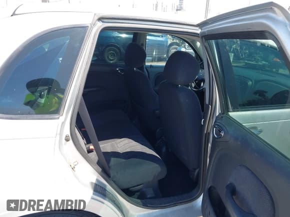 ✅ 2005 Chrysler PT Cruiser • VIN: 3C4FY48B05T569134 • Lot: 41957963. Listed on IAAI with 221,111 mi. Free auction sales archive from the USA and detailed vehicle history report at DreamBid. Image 8.