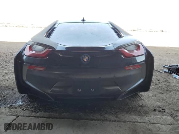 ✅ 2017 BMW i8 • VIN: WBY2Z2C35HV676764 • Lot: 59692373. Wystawiony na Copart z przebiegiem 42 540 mil. Bezpłatny archiwum sprzedaży aukcyjnych z USA i szczegółowy raport historii pojazdu na DreamBid. Zdjęcie 6.