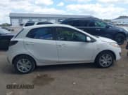 ✅ 2013 Mazda 2 Sport • VIN: JM1DE1KZ3D0162165 • Lot: 43096325. Wystawiony na IAAI z przebiegiem 130 117 mil. Bezpłatny archiwum sprzedaży aukcyjnych z USA i szczegółowy raport historii pojazdu na DreamBid. Zdjęcie 13.