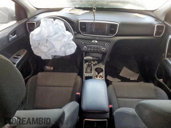 ✅ 2021 Kia Sportage LX • VIN: KNDPM3AC4M7938447 • Lot: 80072435. Listed on Copart with 99,999 mi. Free auction sales archive from the USA and detailed vehicle history report at DreamBid. Image 8.