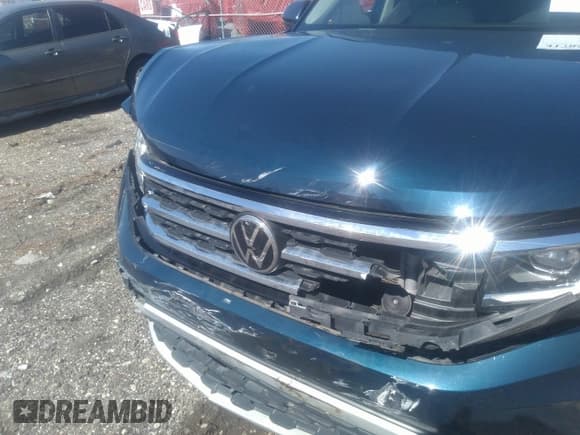 ✅ 2021 Volkswagen Atlas SEL • VIN: 1V2ER2CA9MC536024 • Lot: 41785104. Wystawiony na IAAI z przebiegiem 65 961 mil. Bezpłatny archiwum sprzedaży aukcyjnych z USA i szczegółowy raport historii pojazdu na DreamBid. Zdjęcie 6.