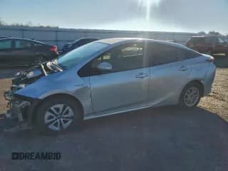 ✅ 2018 Toyota Prius Two • VIN: JTDKBRFU2J3583138 • Лот: 94295605. Опубликован ранее на Copart с пробегом 185 171 миль. Бесплатный доступ к архиву аукционных продаж из США и подробный отчёт об истории автомобиля на DreamBid. Изображение 1.