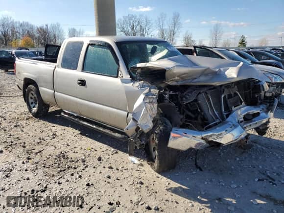 2006 Chevrolet Silverado 1500 LS z VIN 1GCEK19V06Z258785, wystawiony jako Copart lot #79352154 z przebiegiem 182 554 mil mil oraz Czysty tytuł • Clean title. Historia ofert i sprzedaży dostępna na DreamBid. Obrazek 4.