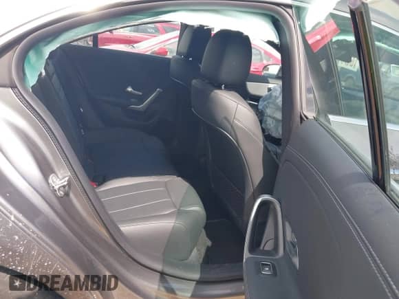 2025 Mercedes-Benz CLA 250 с VIN W1K5J4GB5SN517730, выставлен на аукционе IAAI как лот 42543376 с пробегом 20 502 миль миль и . История ставок и продаж доступна на DreamBid. Изображение 8.