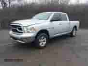 2017 Ram 1500 Big Horn z VIN 1C6RR7TT2HS792347, wystawiony jako IAAI lot #41863455 z przebiegiem 152 878 mil mil oraz . Historia ofert i sprzedaży dostępna na DreamBid. Obrazek 19.