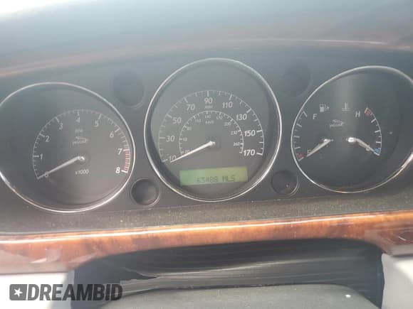 ✅ 2008 Jaguar XJ 8 • VIN: SAJWA71B18SH21318 • Lot: 62529485. Wystawiony na Copart z przebiegiem 63 488 mil. Bezpłatny archiwum sprzedaży aukcyjnych z USA i szczegółowy raport historii pojazdu na DreamBid. Zdjęcie 9.