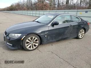 ✅ 2011 BMW 3 Series 328i • VIN: WBAKE5C50BE755134 • Lot: 93724345. Listed on Copart with 142,163 mi. Free auction sales archive from the USA and detailed vehicle history report at DreamBid. Image 1.