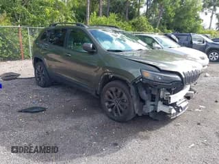 ✅ 2021 Jeep Cherokee Latitude Lux • VIN: 1C4PJLMN0MD119927 • Lot: 43340509. Wystawiony na IAAI z przebiegiem 61 489 mil. Bezpłatny archiwum sprzedaży aukcyjnych z USA i szczegółowy raport historii pojazdu na DreamBid. Zdjęcie 1.