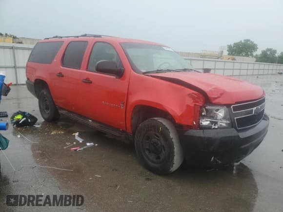 ✅ 2007 Chevrolet Suburban Commercial • VIN: 3GNGK26K17G299668 • Lot: 59481865. Wystawiony na Copart z przebiegiem 305 742 mil. Bezpłatny archiwum sprzedaży aukcyjnych z USA i szczegółowy raport historii pojazdu na DreamBid. Zdjęcie 4.