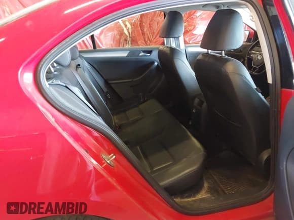 ✅ 2015 Volkswagen Jetta SE • VIN: 3VWD17AJ0FM242112 • Lot: 42217383. Listed on IAAI with 116,843 mi. Free auction sales archive from the USA and detailed vehicle history report at DreamBid. Image 8.