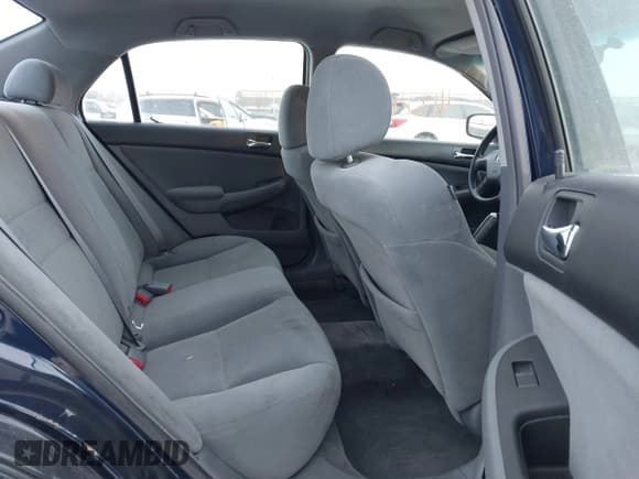 ✅ 2007 Honda Accord VP • VIN: 1HGCM55127A019669 • Lot: 41381981. Wystawiony na IAAI z przebiegiem 174 245 mil. Bezpłatny archiwum sprzedaży aukcyjnych z USA i szczegółowy raport historii pojazdu na DreamBid. Zdjęcie 8.