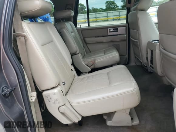 ✅ 2011 Ford Expedition Max Limited • VIN: 1FMJK2A56BEF20242 • Lot: 85415525. Listed on Copart with 198,600 mi. Free auction sales archive from the USA and detailed vehicle history report at DreamBid. Image 11.