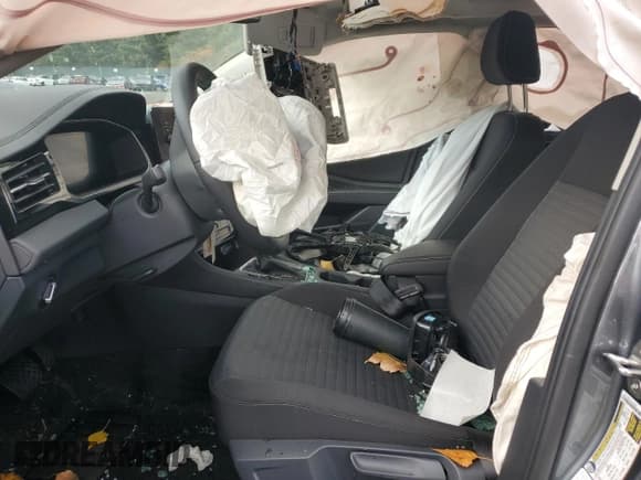 ✅ 2025 Volkswagen Jetta S • VIN: 3VW5X7BU7SM066617 • Lot: 90868965. Listed on Copart with Not provided. Free auction sales archive from the USA and detailed vehicle history report at DreamBid. Image 7.