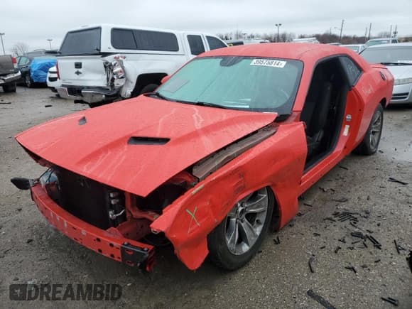 ✅ 2018 Dodge Challenger SXT Plus • VIN: 2C3CDZAG2JH317636 • Lot: 39575814. Wystawiony na Copart z przebiegiem 74 899 mil. Bezpłatny archiwum sprzedaży aukcyjnych z USA i szczegółowy raport historii pojazdu na DreamBid. Zdjęcie 1.