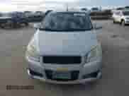 2009 Chevrolet Aveo 1LT z VIN KL1TD66E59B672121, wystawiony jako Copart lot #82662134 z przebiegiem 111 612 mil mil oraz Czysty tytuł • Clean title. Historia ofert i sprzedaży dostępna na DreamBid. Obrazek 5.