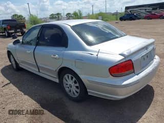 ✅ 2004 Hyundai Sonata GLS • VIN: KMHWF35H84A087988 • Lot: 42580818. Listed on IAAI with 101,158 mi. Free auction sales archive from the USA and detailed vehicle history report at DreamBid. Image 3.