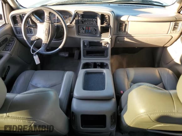 ✅ 2005 Chevrolet Silverado 1500 Z71 • VIN: 1GCEK19Z85Z131574 • Лот: 76321554. Опубликован ранее на Copart с пробегом Не указан. Бесплатный доступ к архиву аукционных продаж из США и подробный отчёт об истории автомобиля на DreamBid. Изображение 8.