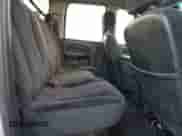 2004 Dodge 3500 SLT z VIN 3D7LU38C94G182368, wystawiony jako Copart lot #77501784 z przebiegiem 296 538 mil mil oraz Czysty tytuł • Clean title. Historia ofert i sprzedaży dostępna na DreamBid. Obrazek 10.