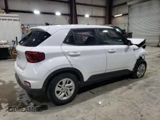 ✅ 2022 Hyundai Venue SE • VIN: KMHRB8A33NU195368 • Lot: 45476625. Listed on Copart with 59,112 mi. Free auction sales archive from the USA and detailed vehicle history report at DreamBid. Image 3.