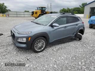 2021 Hyundai Kona SEL с VIN KM8K2CAA1MU599819, выставлен на аукционе Copart как лот 60639645 с пробегом 59 285 миль миль и Списание • Salvage title. История ставок и продаж доступна на DreamBid. Изображение 1.