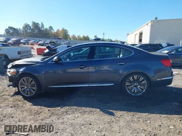 ✅ 2014 Kia Cadenza Premium • VIN: KNALN4D78E5141130 • Lot: 43443961. Listed on IAAI with 148,126 mi. Free auction sales archive from the USA and detailed vehicle history report at DreamBid. Image 14.