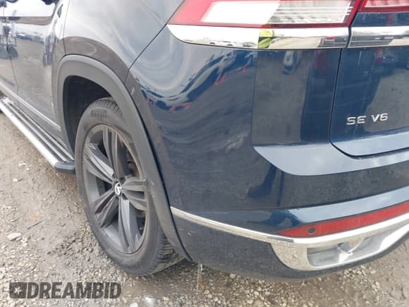 ✅ 2021 Volkswagen Atlas SE • VIN: 1V2RE2CA7MC204595 • Lot: 43610447. Listed on IAAI with 70,524 mi. Free auction sales archive from the USA and detailed vehicle history report at DreamBid. Image 17.