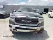 2019 Ram 1500 Limited z VIN 1C6SRFPT7KN690585, wystawiony jako Copart lot #62346455 z przebiegiem 80 049 mil mil oraz Szkoda całkowita • Salvage title. Historia ofert i sprzedaży dostępna na DreamBid. Obrazek 5.