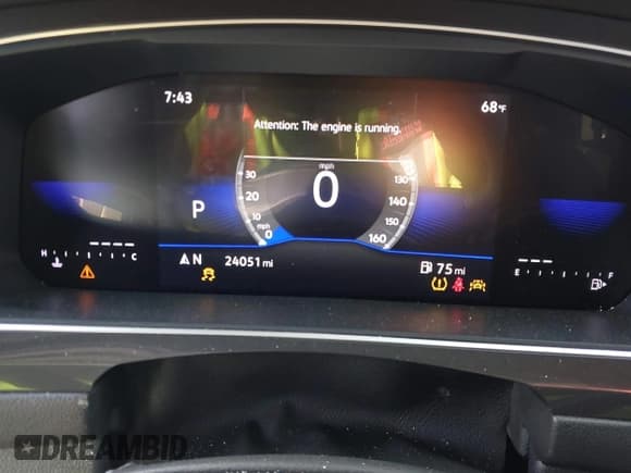 ✅ 2024 Volkswagen Tiguan SE • VIN: 3VV3B7AX6RM062915 • Lot: 43500920. Wystawiony na IAAI z przebiegiem 24 051 mil. Bezpłatny archiwum sprzedaży aukcyjnych z USA i szczegółowy raport historii pojazdu na DreamBid. Zdjęcie 7.