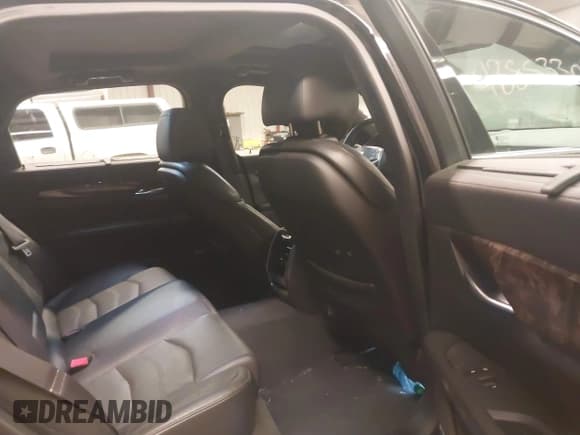 ✅ 2017 Cadillac CT6 Luxury AWD • VIN: 1G6KD5RS2HU168017 • Lot: 43853303. Listed on IAAI with 180,073 mi. Free auction sales archive from the USA and detailed vehicle history report at DreamBid. Image 8.