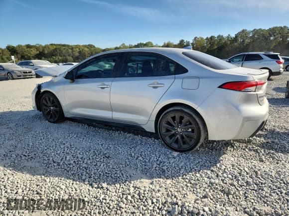 ✅ 2025 Toyota Corolla SE • VIN: 5YFS4MCE2SP235312 • Лот: 90010325. Опубликован ранее на Copart с пробегом 14 520 миль. Бесплатный доступ к архиву аукционных продаж из США и подробный отчёт об истории автомобиля на DreamBid. Изображение 2.