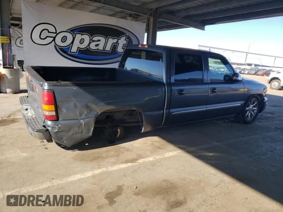 ✅ 2006 GMC Sierra 1500 SL • VIN: 2GTEC13V261352553 • Lot: 82450905. Listed on Copart with 144,379 mi. Free auction sales archive from the USA and detailed vehicle history report at DreamBid. Image 3.