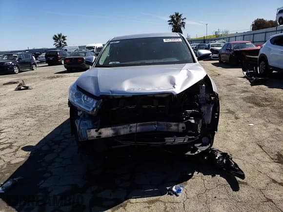 ✅ 2017 Toyota Highlander Hybrid LE • VIN: 5TDBGRFH9HS033609 • Лот: 45735973. Опубликован ранее на Copart с пробегом 339 147 миль. Бесплатный доступ к архиву аукционных продаж из США и подробный отчёт об истории автомобиля на DreamBid. Изображение 12.