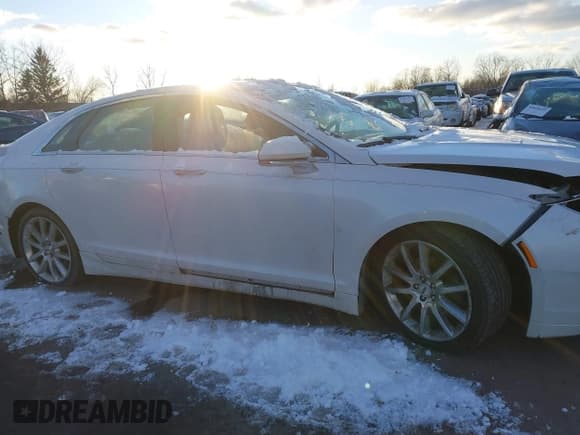 ✅ 2016 Lincoln MKZ • VIN: 3LN6L2J99GR607661 • Lot: 43864420. Wystawiony na IAAI z przebiegiem 159 439 mil. Bezpłatny archiwum sprzedaży aukcyjnych z USA i szczegółowy raport historii pojazdu na DreamBid. Zdjęcie 14.