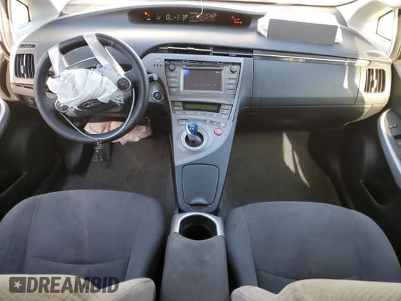 ✅ 2015 Toyota Prius Three • VIN: JTDKN3DU5F1921447 • Lot: 82403845. Listed on Copart with 238,548 mi. Free auction sales archive from the USA and detailed vehicle history report at DreamBid. Image 8.