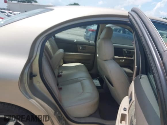 ✅ 2000 Mercury Sable LS Premium • VIN: 1MEFM55SXYA629629 • Lot: 42623968. Wystawiony na IAAI z przebiegiem 207 003 mil. Bezpłatny archiwum sprzedaży aukcyjnych z USA i szczegółowy raport historii pojazdu na DreamBid. Zdjęcie 8.