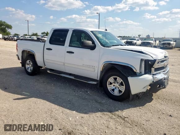 ✅ 2008 Chevrolet Silverado 1500 1LT • VIN: 2GCEC13J681148631 • Lot: 84057725. Listed on Copart with 259,164 mi. Free auction sales archive from the USA and detailed vehicle history report at DreamBid. Image 4.
