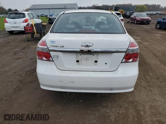 ✅ 2008 Chevrolet Aveo LS • VIN: KL1TD56638B142831 • Lot: 48429175. Wystawiony na Copart z przebiegiem 177 863 mil. Bezpłatny archiwum sprzedaży aukcyjnych z USA i szczegółowy raport historii pojazdu na DreamBid. Zdjęcie 6.