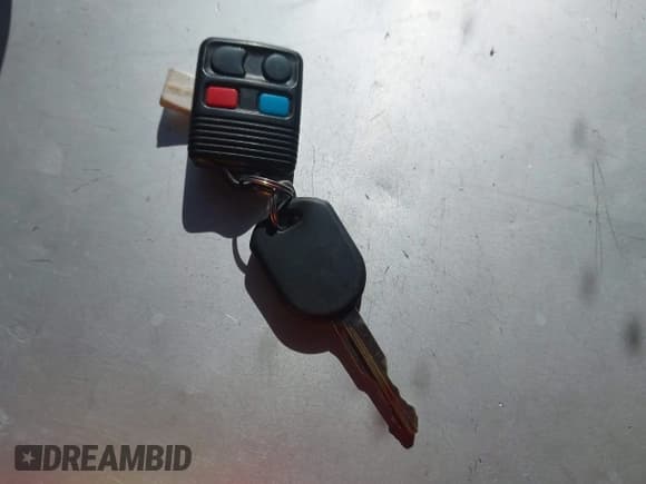 ✅ 2007 Ford Mustang GT Deluxe • VIN: 1ZVFT82H475215524 • Lot: 43472502. Listed on IAAI with 193,059 mi. Free auction sales archive from the USA and detailed vehicle history report at DreamBid. Image 11.